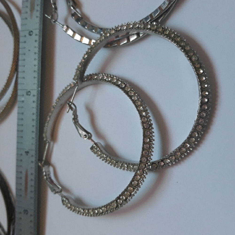 Hoop earrings bundle - Picture 5 of 6